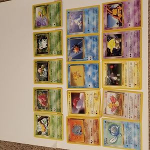 15 Pokémon Cards from 1999